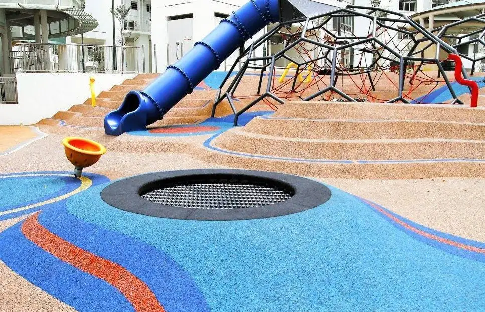 Покрытие детской площадки EPDM крошка